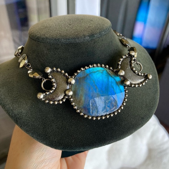 Natural blue iridescent flash labradorite gemstone triple moon goddess necklace - Picture 1 of 13